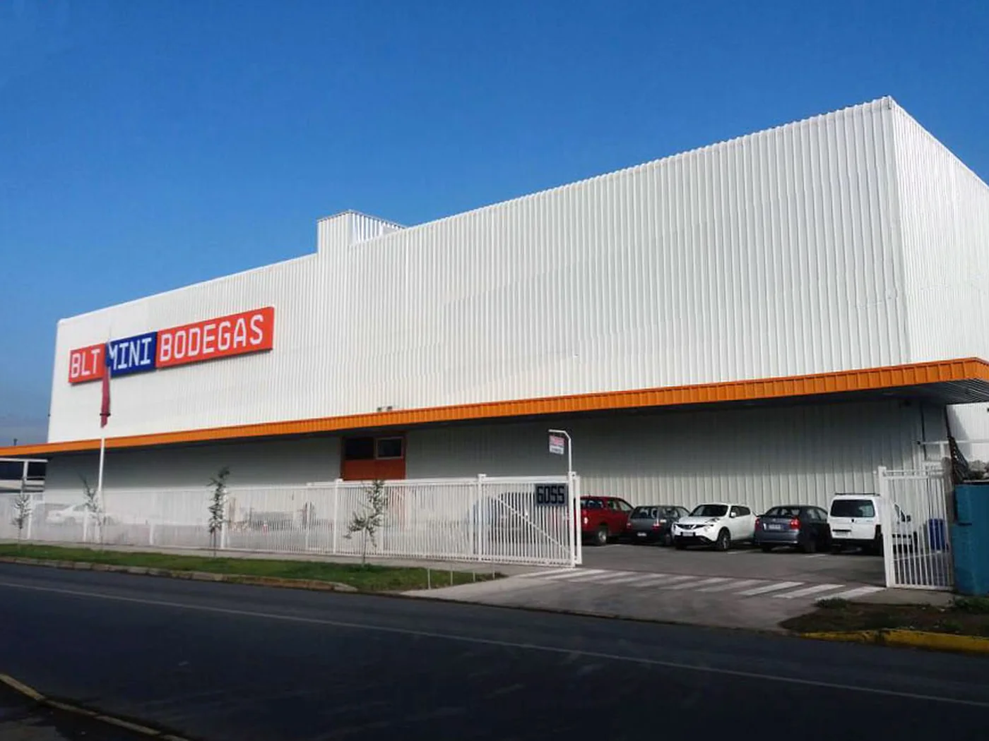 Centro de Minibodegas BLT